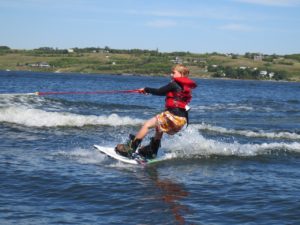 Aktywne wakacje dla odważnych –  Wakeboarding. Wake park